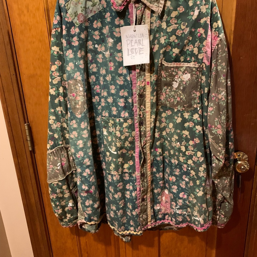 Magnolia Pearl Green Floral Shirt with Pink Trim